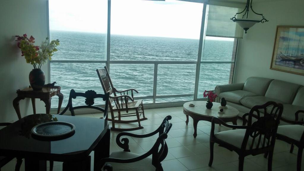 Apto En Cartagena Ed Puerto Azul Vista Al Mar Appartamento Esterno foto
